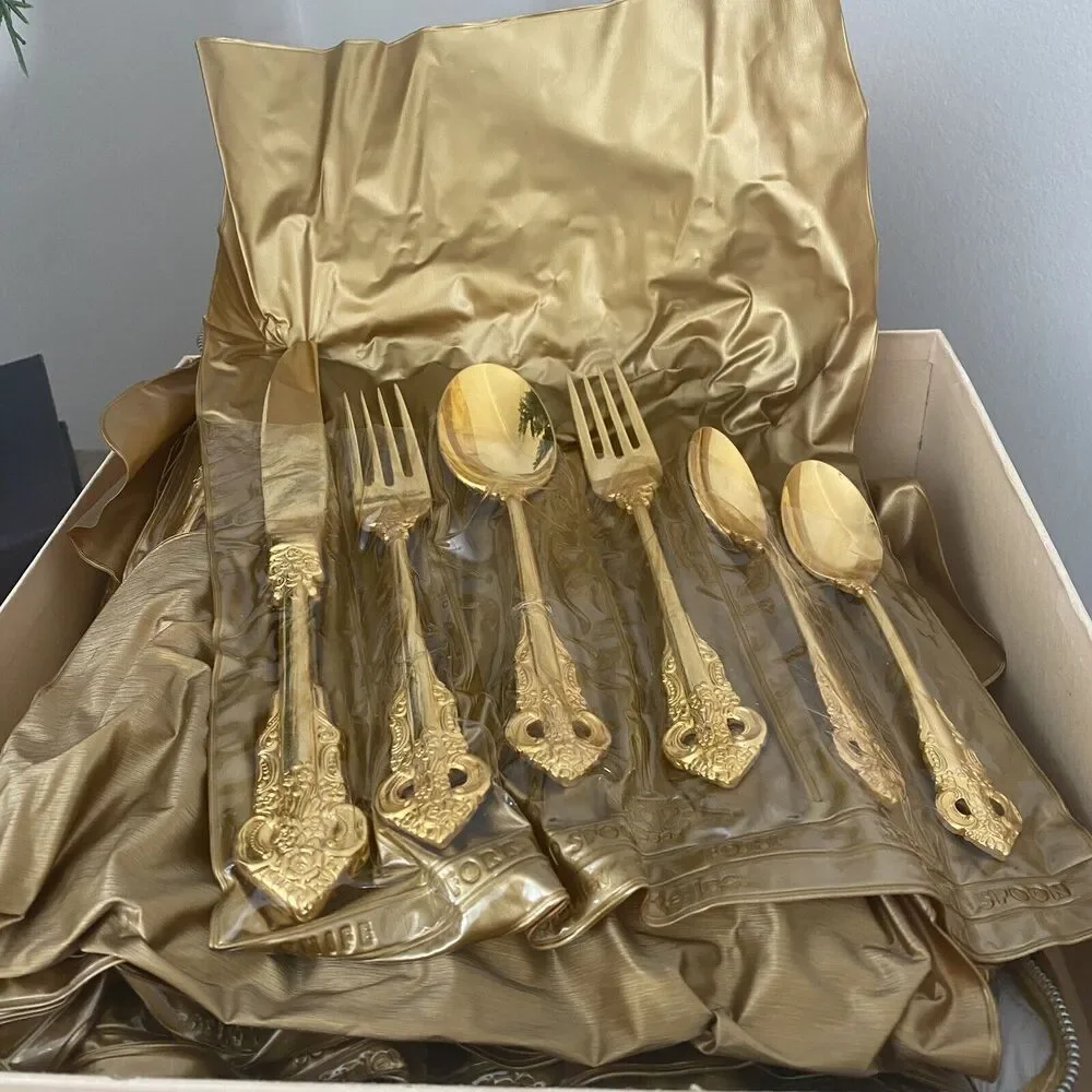 Vintage Stanley Roberts Golden Sir Mark Service for 12